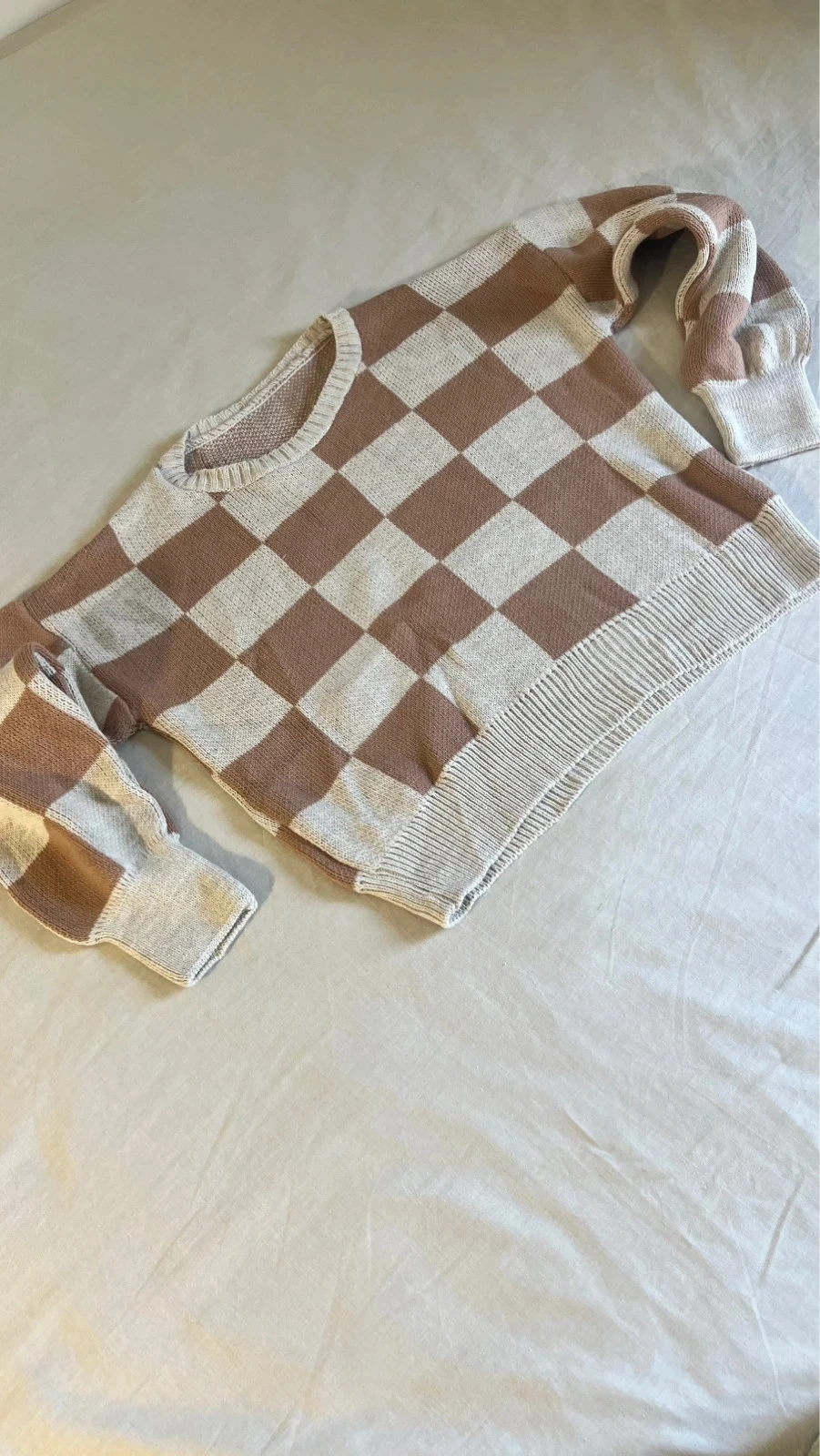 Brown & Beige Checkered Sweater Cozy & Stylish – photo 4